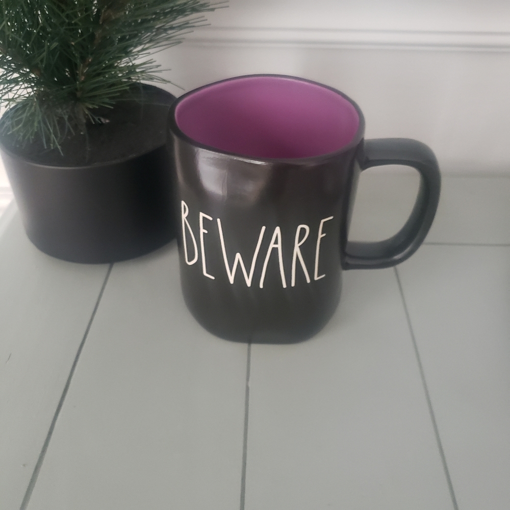NWT Rae Dunn BEWARE Halloween Colored Inside Mug